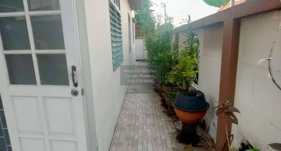 For sale 3 bedrooms house in Bang Khae, Bangkok