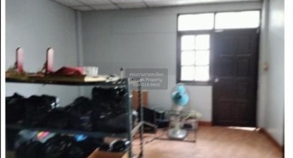 Gewerbefläche zum Kauf mit 2 Zimmer in Sattahip, Pattaya