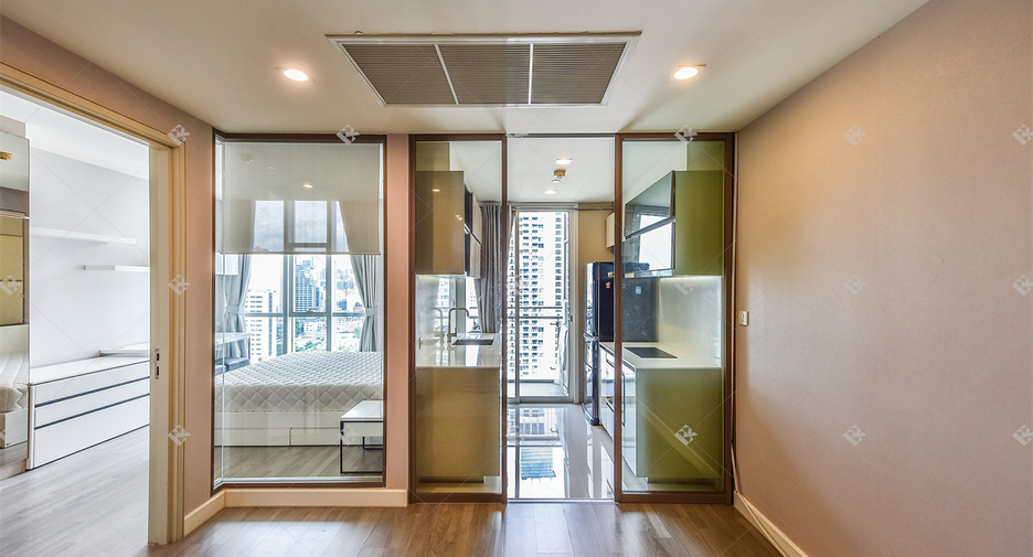 For sale 1 bed condo in Sathon, Bangkok