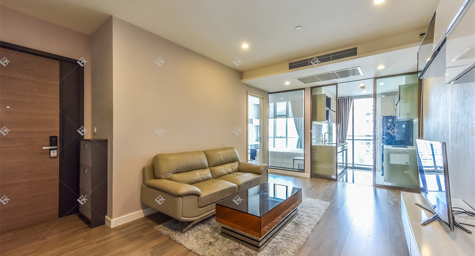 For sale 1 bed condo in Sathon, Bangkok