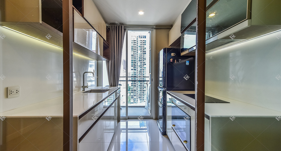 For sale 1 bed condo in Sathon, Bangkok