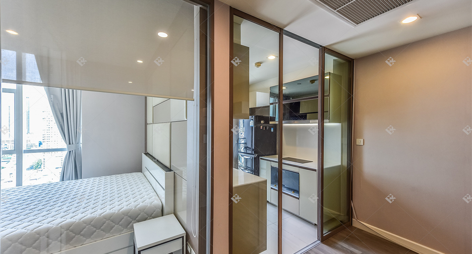 For sale 1 bed condo in Sathon, Bangkok