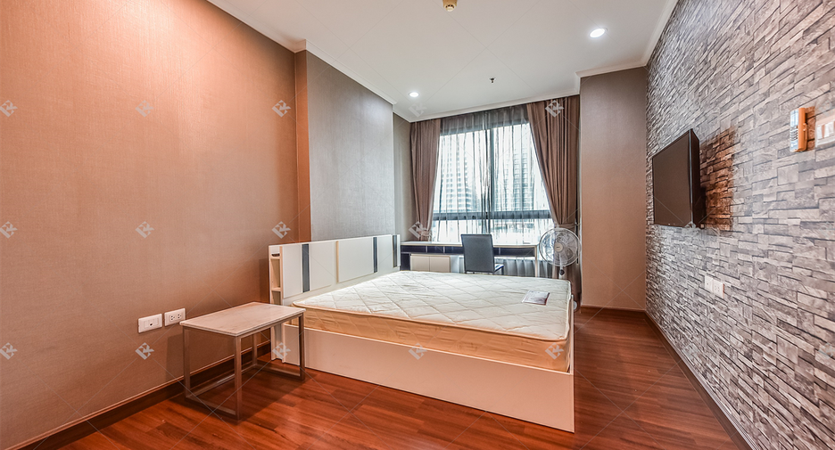 For rent 2 bedrooms condo in Sathon, Bangkok