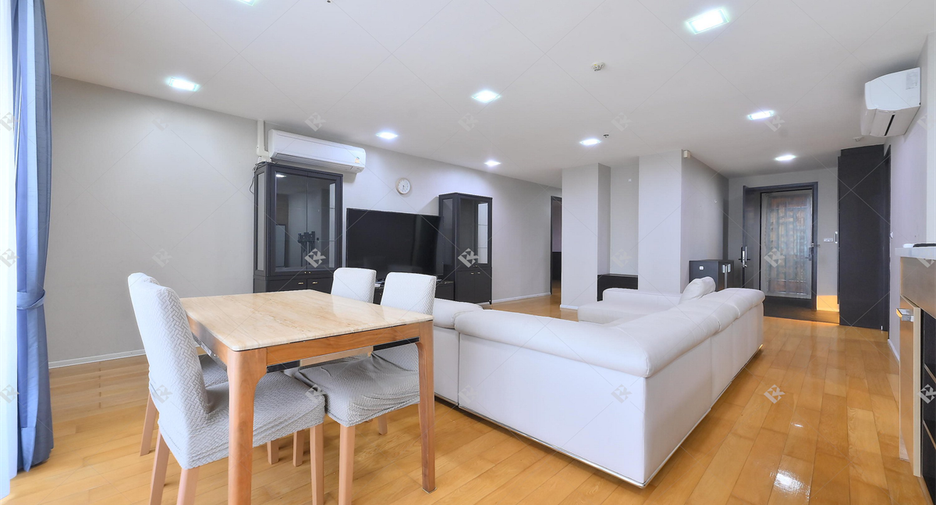 Wohnung zur Miete mit 2 Zimmer in Watthana, Bangkok
