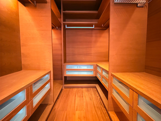 For rent 2 ベッドルーム condo in Sathon, Bangkok