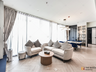 For rent 3 bedrooms condo in Khlong San, Bangkok