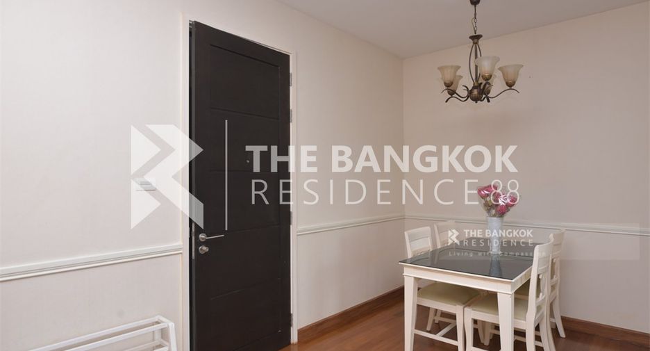 For rent 2 bedrooms condo in Sathon, Bangkok