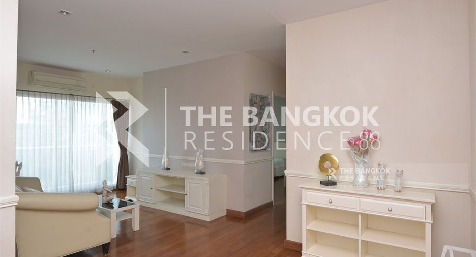 For rent 2 bedrooms condo in Sathon, Bangkok