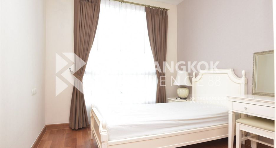 For rent 2 bedrooms condo in Sathon, Bangkok