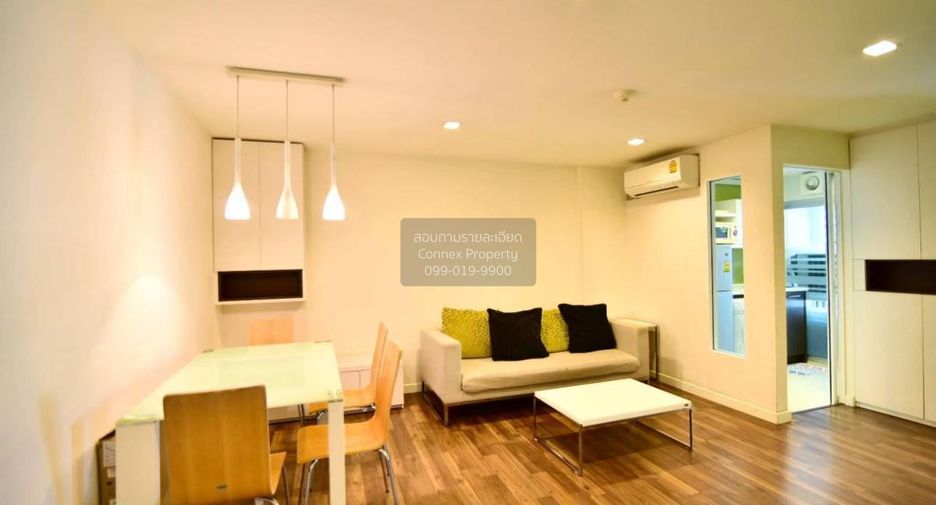 For rent 2 bedrooms condo in Phra Khanong, Bangkok