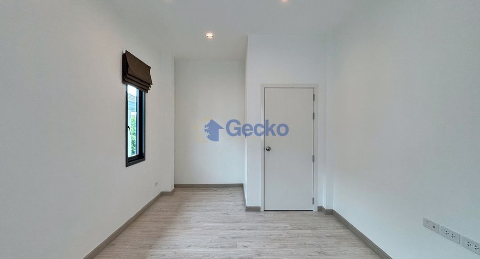 For sale 4 ベッドルーム house in Bang Lamung, Chonburi