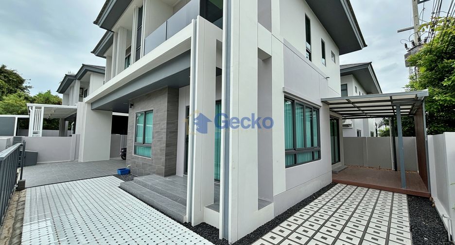 For sale 4 ベッドルーム house in Bang Lamung, Chonburi