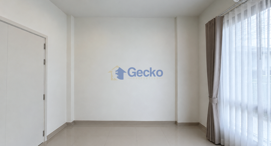 For sale 4 ベッドルーム house in Bang Lamung, Chonburi