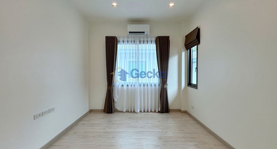 For sale 4 ベッドルーム house in Bang Lamung, Chonburi