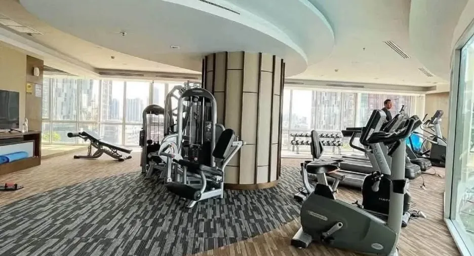 Condo en alquiler de 2 habitaciones en Khlong Toei, Bangkok