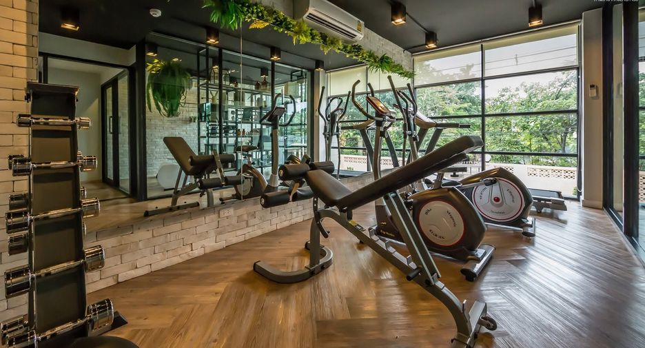 For sale studio condo in Mueang Samut Prakan, Samut Prakan