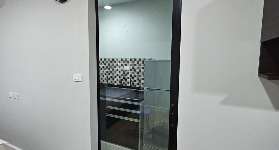 For sale studio condo in Mueang Samut Prakan, Samut Prakan