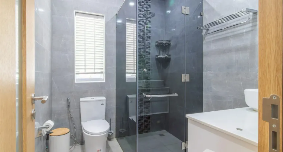 For sale 4 bedrooms villa in Bang Lamung, Chonburi