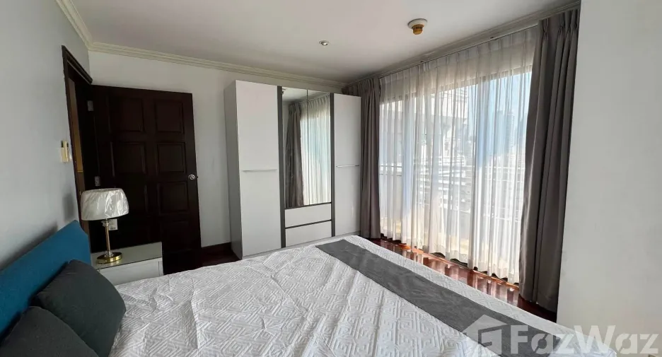 For sale and for rent 3 bedrooms condo in Watthana, Bangkok