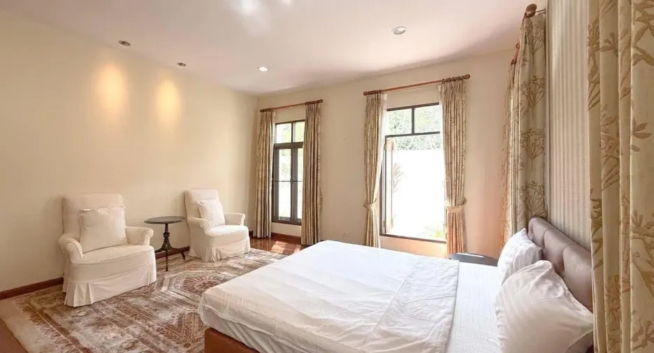 For sale and for rent 5 bedrooms villa in Na Jomtien, Pattaya