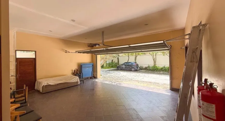 For sale and for rent 5 bedrooms villa in Na Jomtien, Pattaya