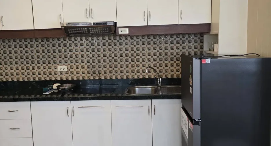 For rent 2 bedrooms condo in Pathum Wan, Bangkok