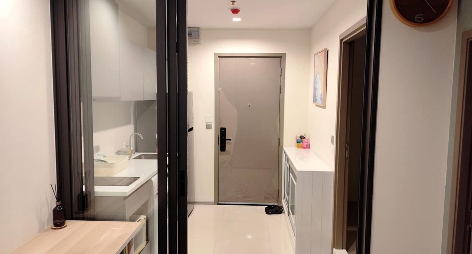For rent 1 bed condo in Huai Khwang, Bangkok