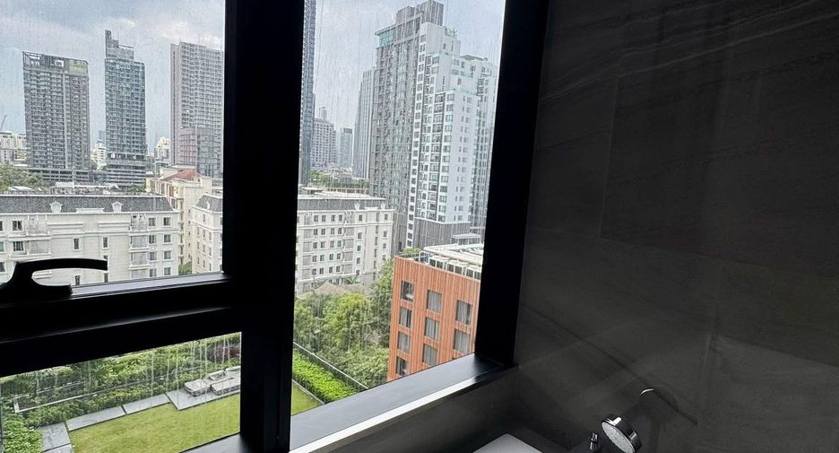 For rent 1 bed condo in Khlong Toei, Bangkok