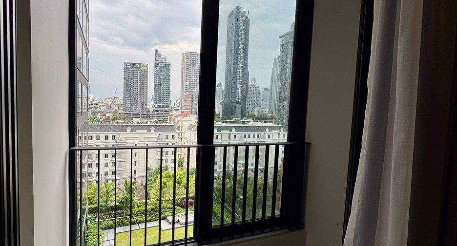 For rent 1 bed condo in Khlong Toei, Bangkok