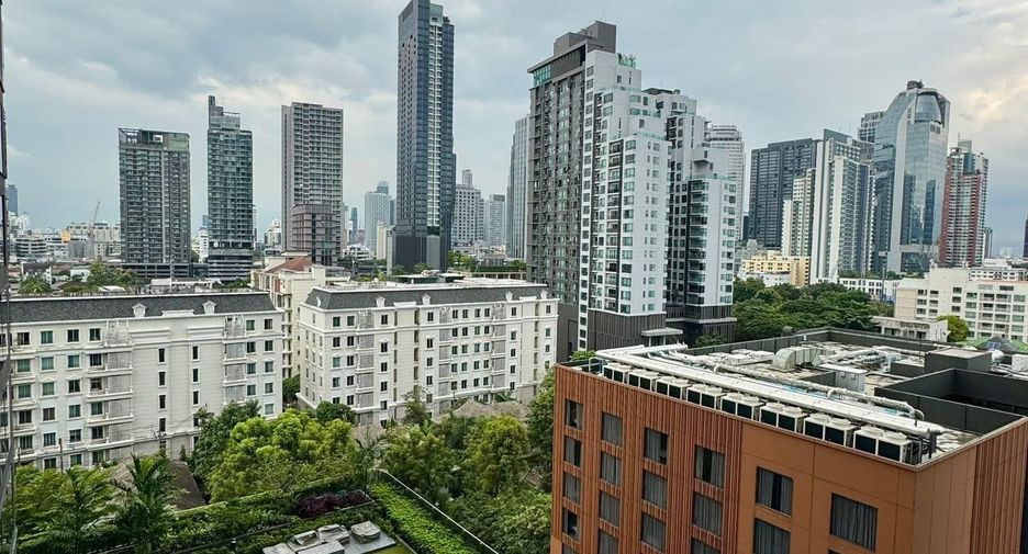 For rent 1 bed condo in Khlong Toei, Bangkok