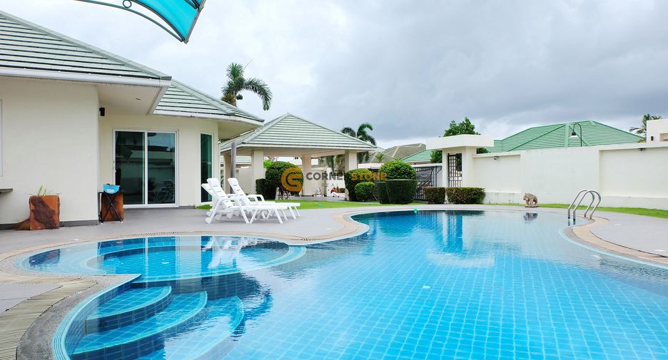 For rent 5 bedrooms house in Bang Lamung, Chonburi