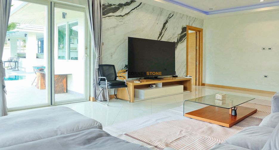 For rent 5 bedrooms house in Bang Lamung, Chonburi