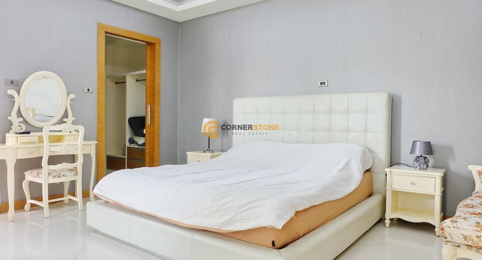 For rent 5 bedrooms house in Bang Lamung, Chonburi