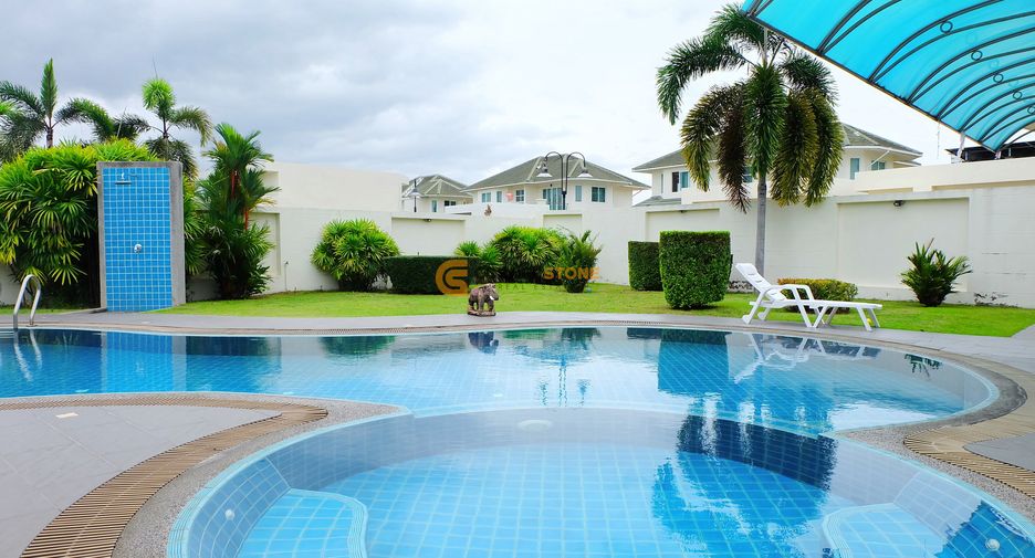For rent 5 bedrooms house in Bang Lamung, Chonburi