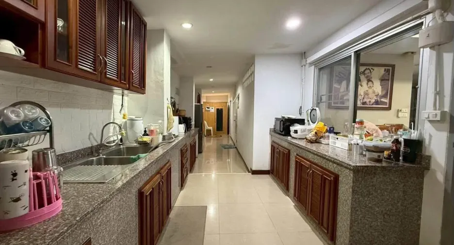 For sale 4 bedrooms house in Mueang Khon Kaen, Khon Kaen