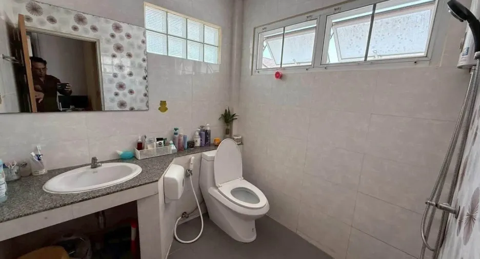For sale 4 bedrooms house in Mueang Khon Kaen, Khon Kaen