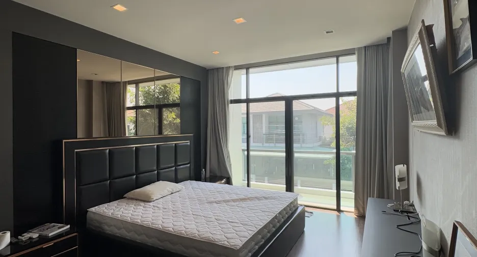 For sale 3 bedrooms house in Pak Kret, Nonthaburi