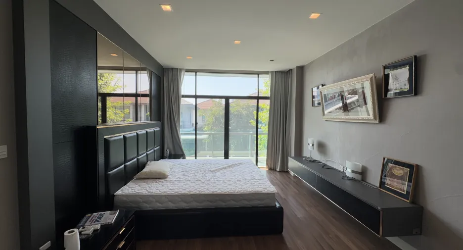 For sale 3 bedrooms house in Pak Kret, Nonthaburi