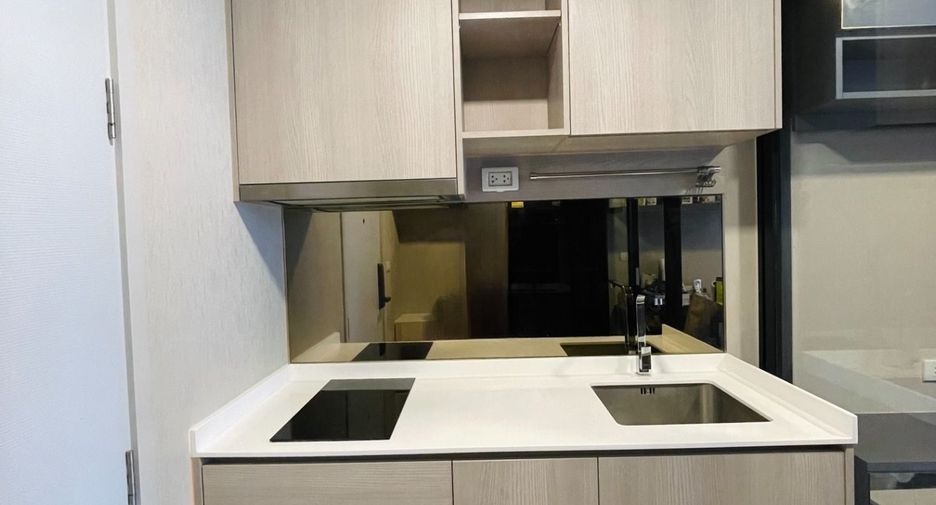 Продажа 1 кровать кондо в Пхра Кханонг, Бангкок