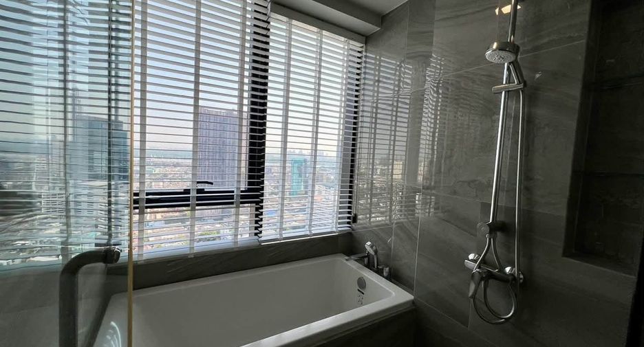 Condo en alquiler de 2 habitaciones en Khlong Toei, Bangkok