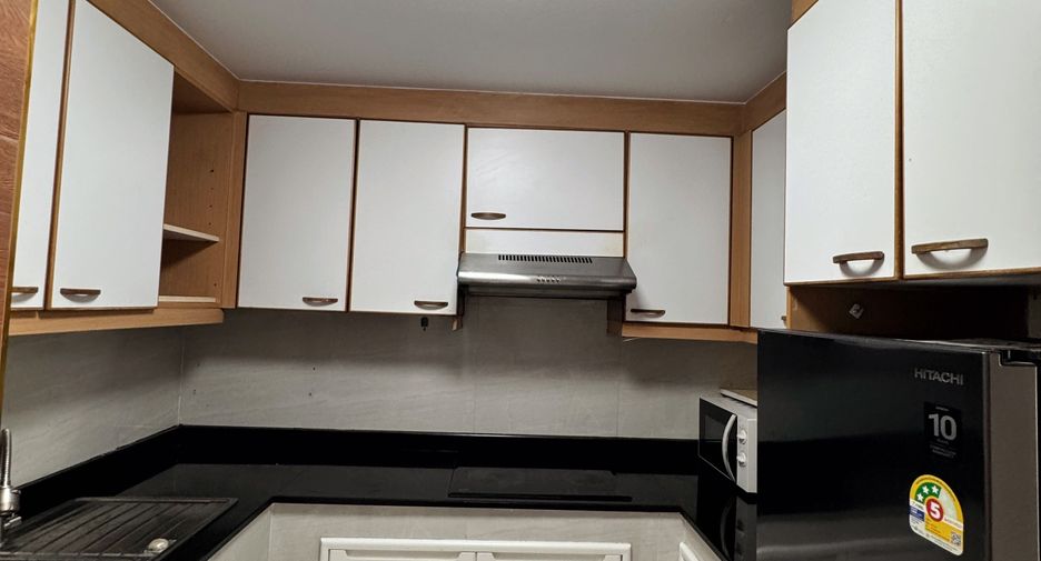 For sale and for rent 3 bedrooms condo in Yan Nawa, Bangkok