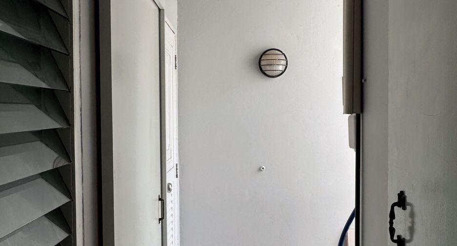 For sale and for rent 3 bedrooms condo in Yan Nawa, Bangkok