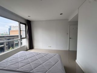 For sale and for rent 3 bedrooms condo in Yan Nawa, Bangkok