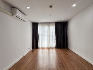 For sale and for rent 3 bedrooms condo in Yan Nawa, Bangkok