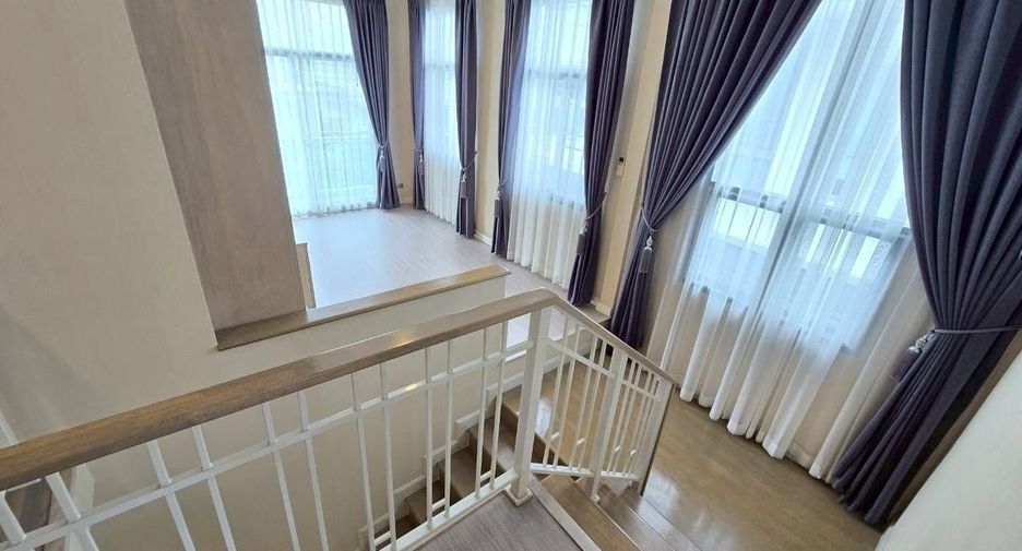 For sale and for rent 4 bedrooms house in Lat Krabang, Bangkok