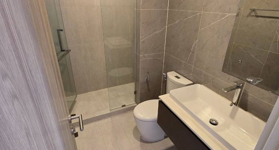 For sale and for rent 4 bedrooms house in Lat Krabang, Bangkok