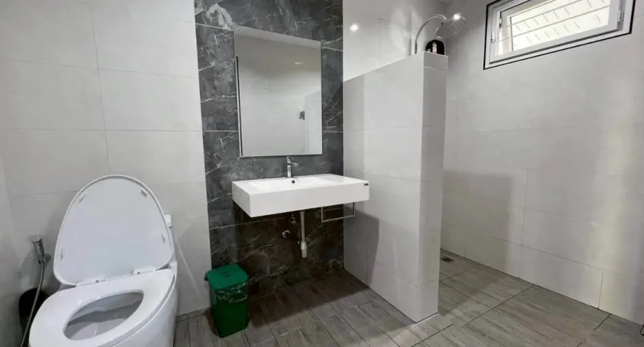 For rent 1 bed townhouse in Mueang Phuket, Phuket