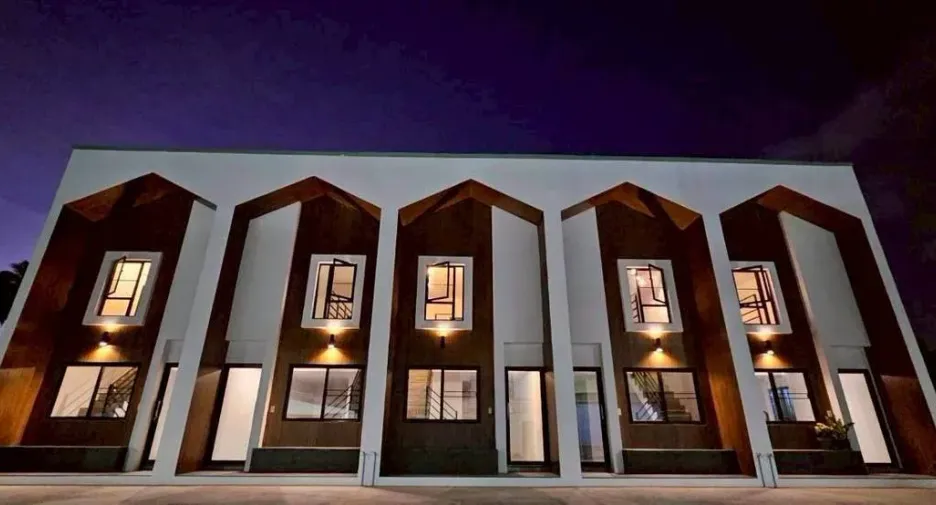 For rent 1 bed townhouse in Mueang Phuket, Phuket