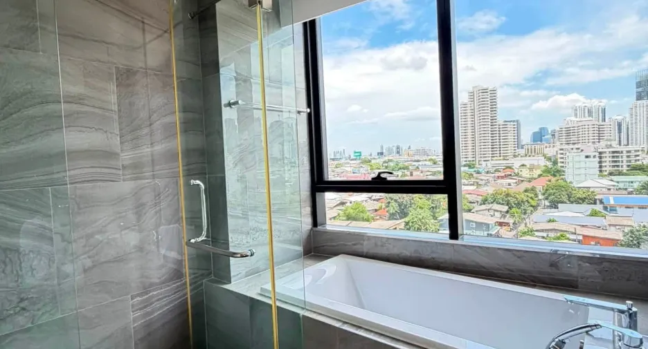 For rent 1 bed condo in Khlong Toei, Bangkok