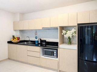 For sale 2 bedrooms condo in Mueang Phuket, Phuket